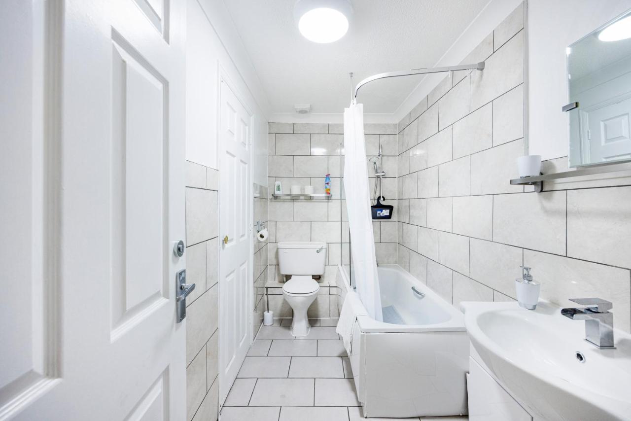 Lovely 2 Bd Hse With Parking Near Excel 伦敦 外观 照片