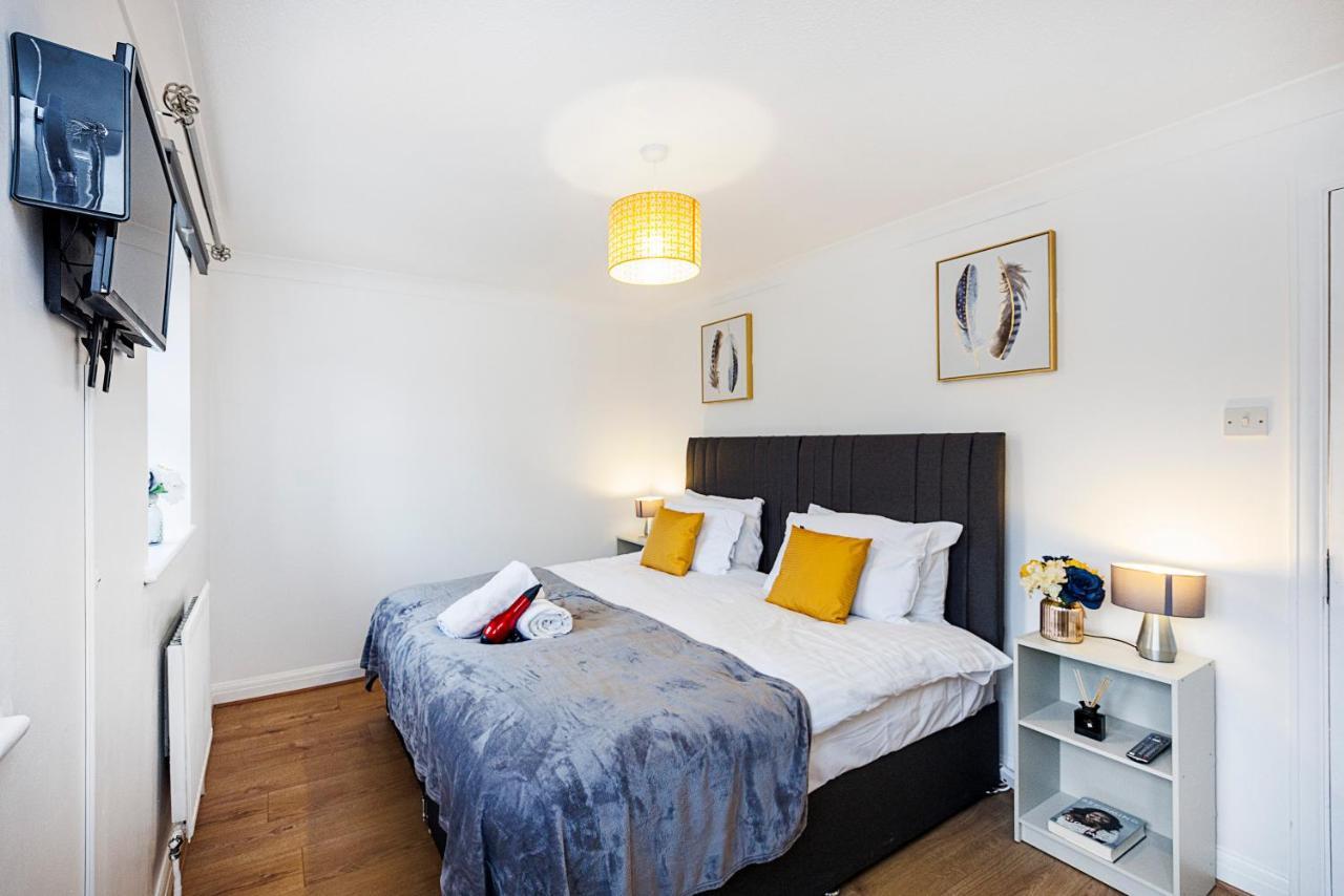 Lovely 2 Bd Hse With Parking Near Excel 伦敦 外观 照片